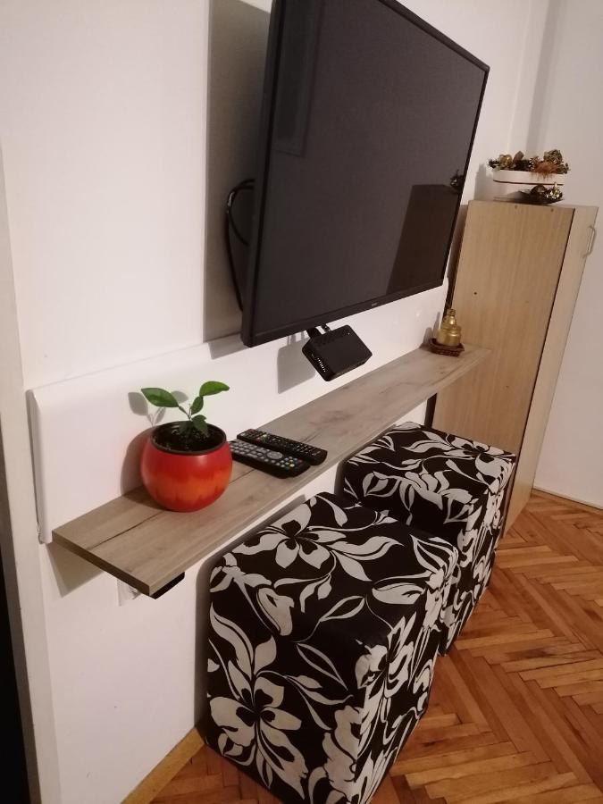Apartman Centar Kruševac Exterior foto