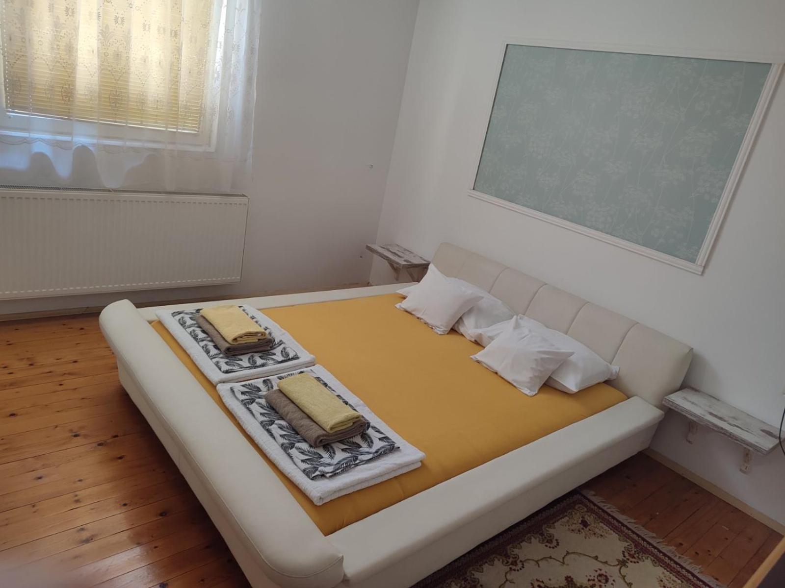 Apartman Centar Kruševac Exterior foto